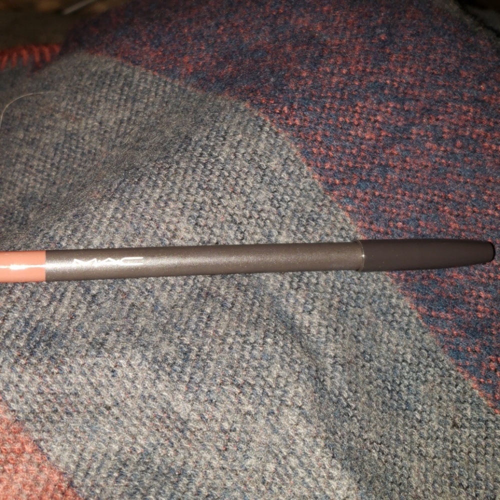 😍 MAC ~ Pro Longwear Lip Pencil NICE `N` SPICY